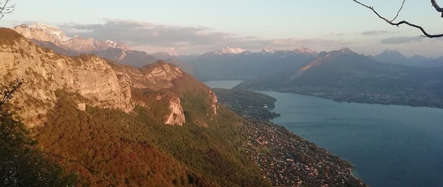 10 idées de sorties montagne sans voiture autour d'Annecy
